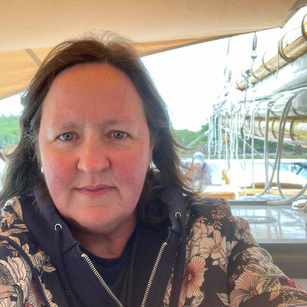 Meet your Posher, Lavell